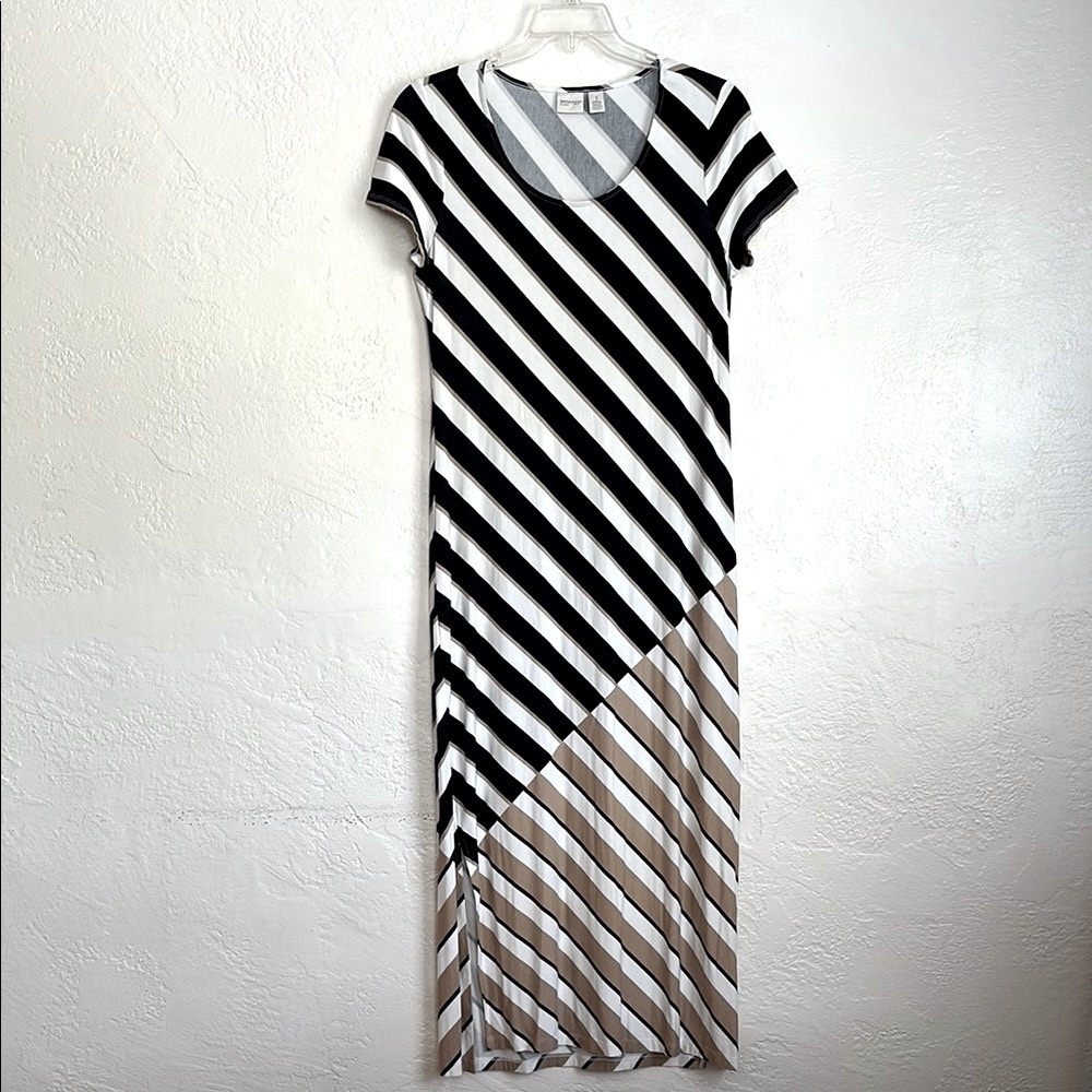 Chico's Zenergy Black Tan and White Casual Maxi Dress